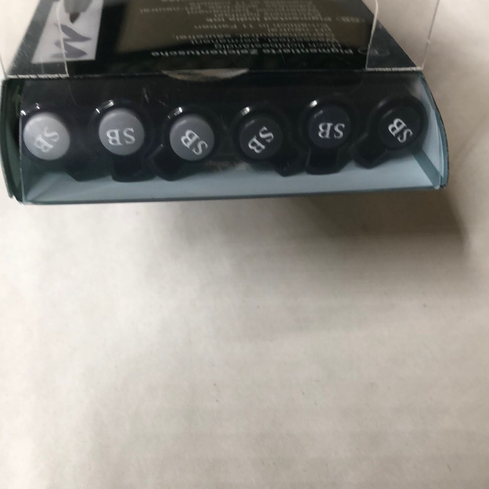 Faber-Castell, 6 Pitt Artist Pens - Black & Grays - Picture 12 of 12